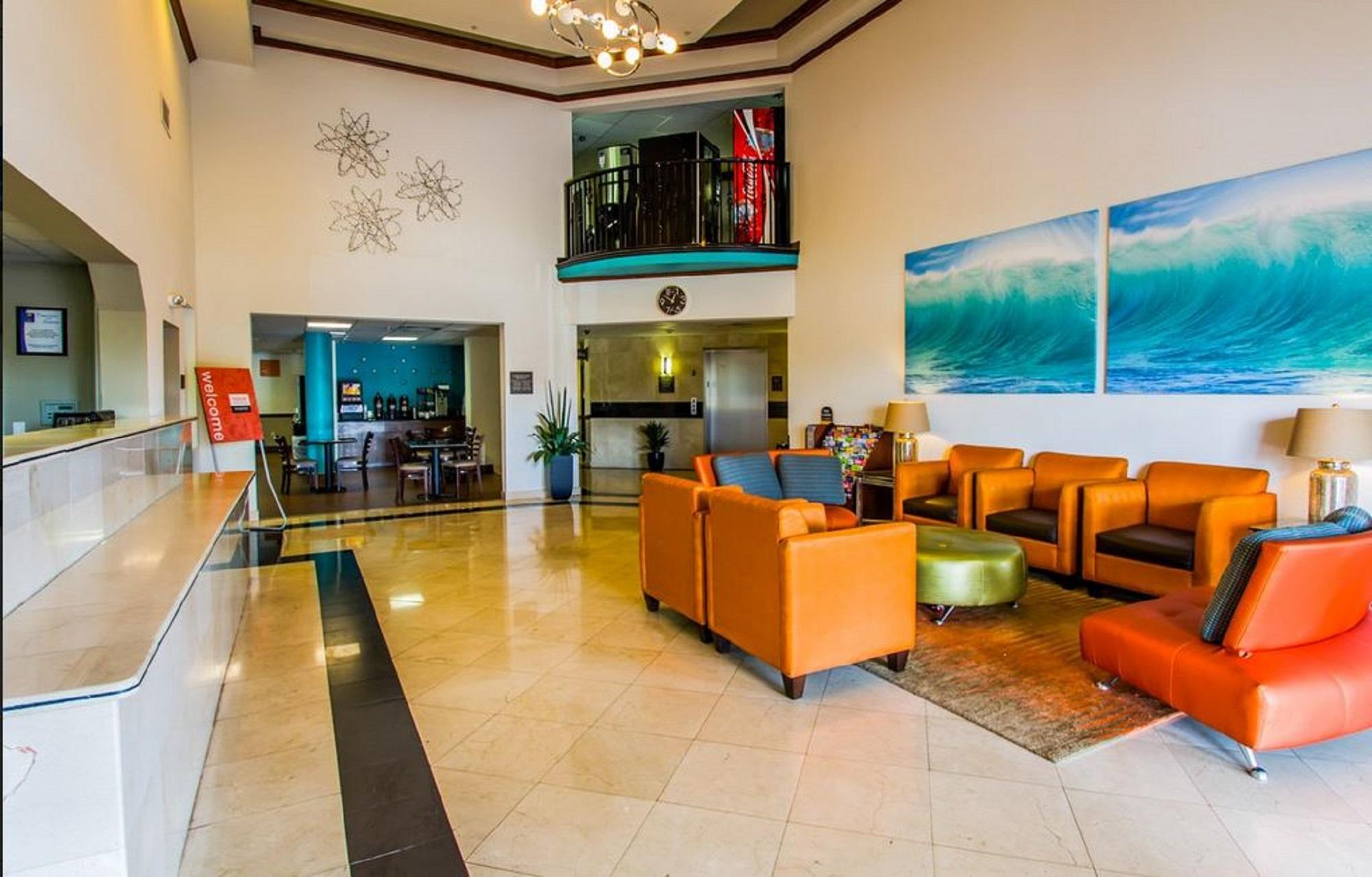 Comfort Inn & Suites Fort Lauderdale West Turnpike Lauderdale Lakes Exterior photo